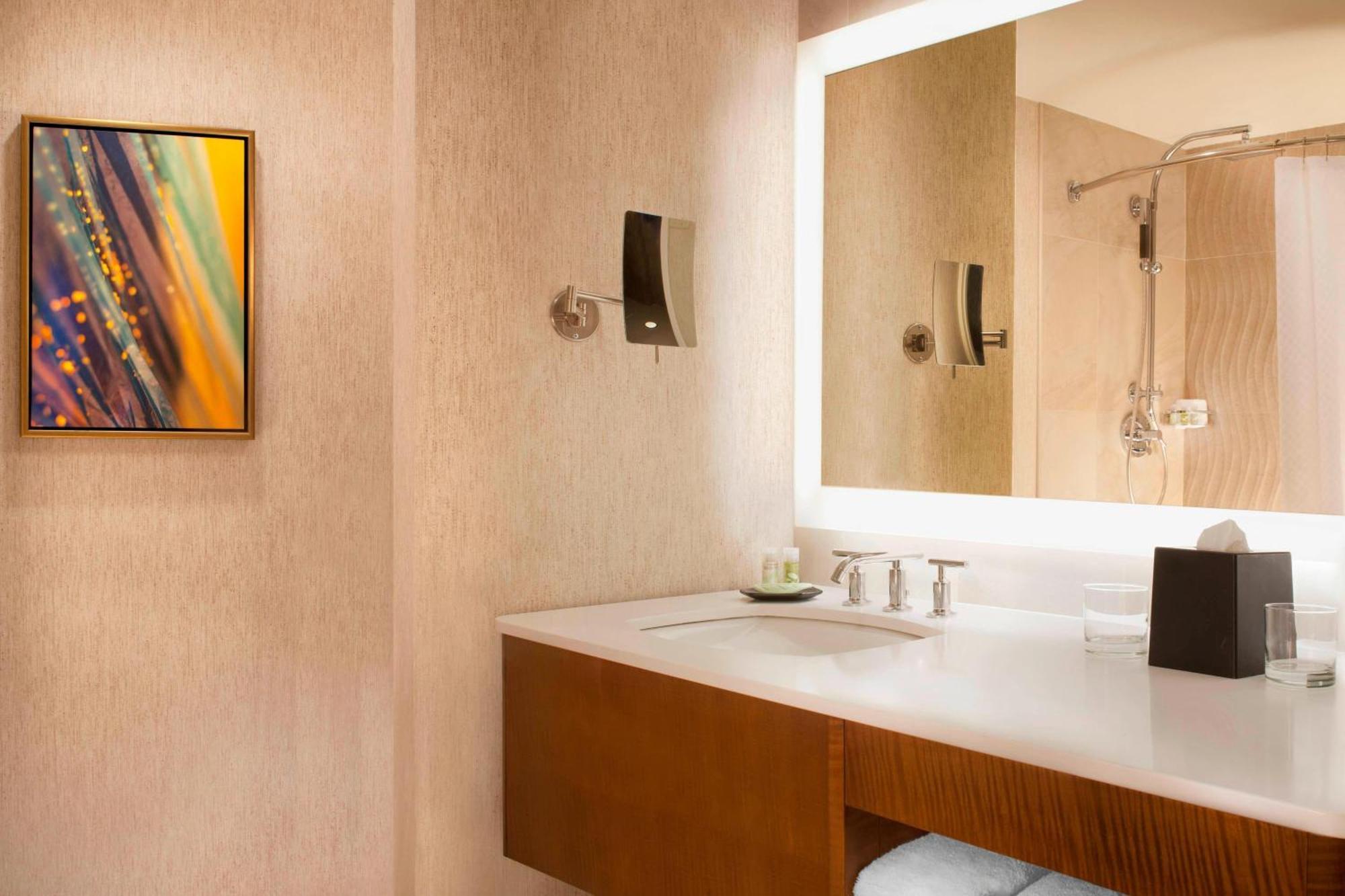 The Westin Park Hotel Dallas